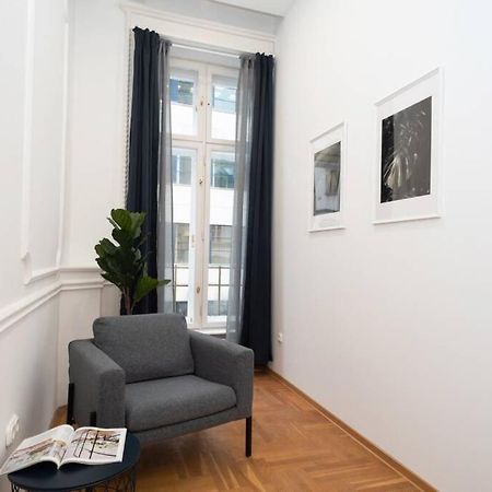 Best Located, 150 M2 5 Bedrooms Apt., Budapest Ngoại thất bức ảnh