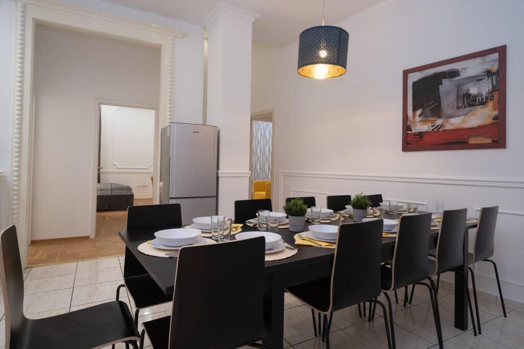 Best Located, 150 M2 5 Bedrooms Apt., Budapest Ngoại thất bức ảnh