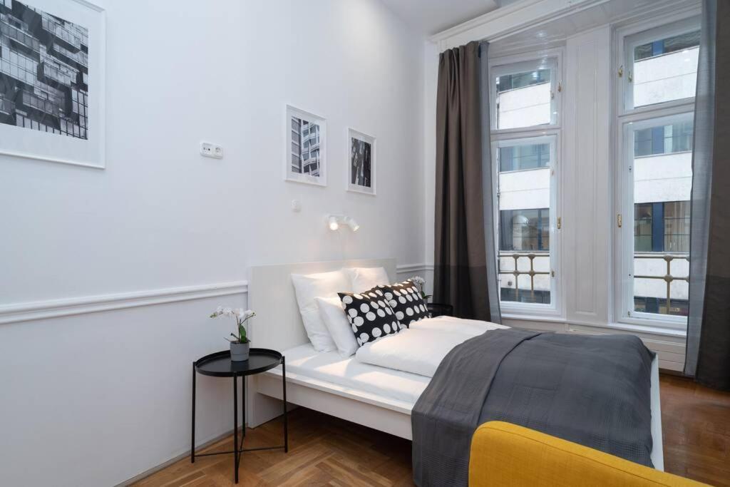 Best Located, 150 M2 5 Bedrooms Apt., Budapest Ngoại thất bức ảnh