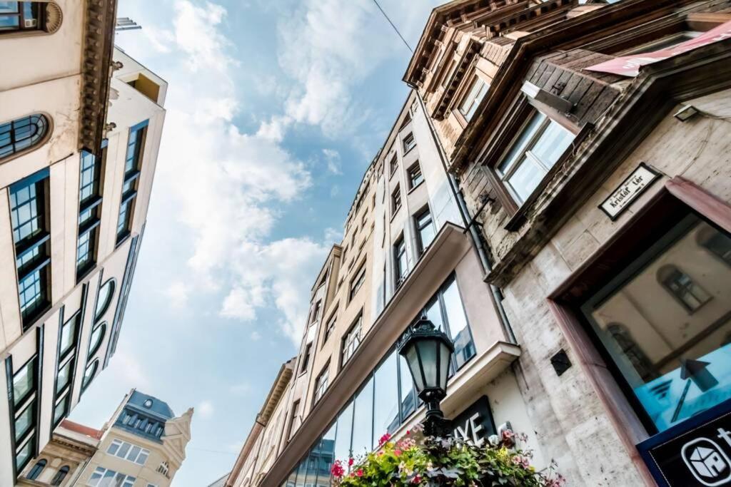 Best Located, 150 M2 5 Bedrooms Apt., Budapest Ngoại thất bức ảnh