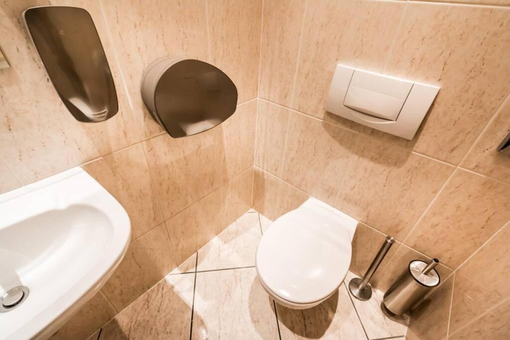 Best Located, 150 M2 5 Bedrooms Apt., Budapest Ngoại thất bức ảnh